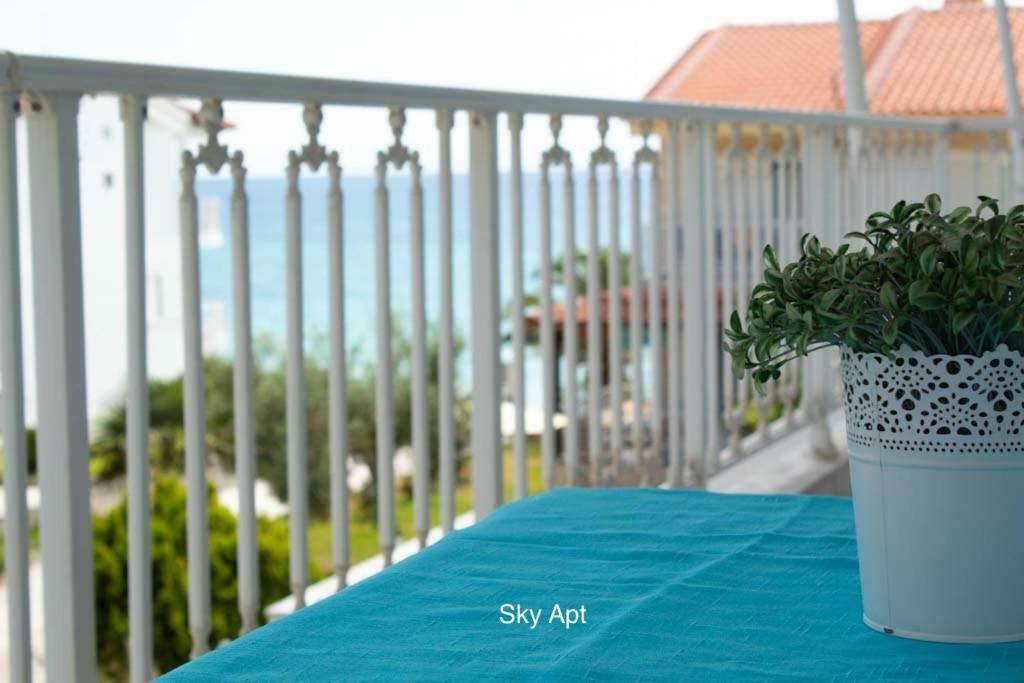 Aello Sea-Seafront Apartments Skála Foúrkas Eksteriør bilde